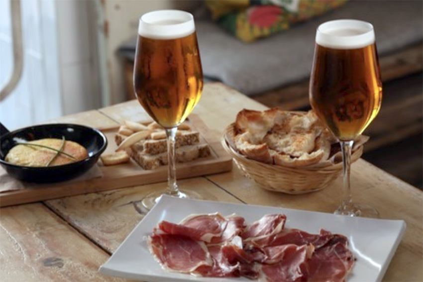 Cata de cervezas y jamones en el Rey de la Cerveza (Zaragoza)