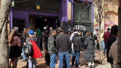 Birrosta Imagen entrada local con gente